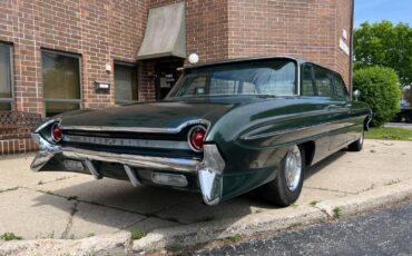 Oldsmobile-Dynamic-88-1961-Limousine-5