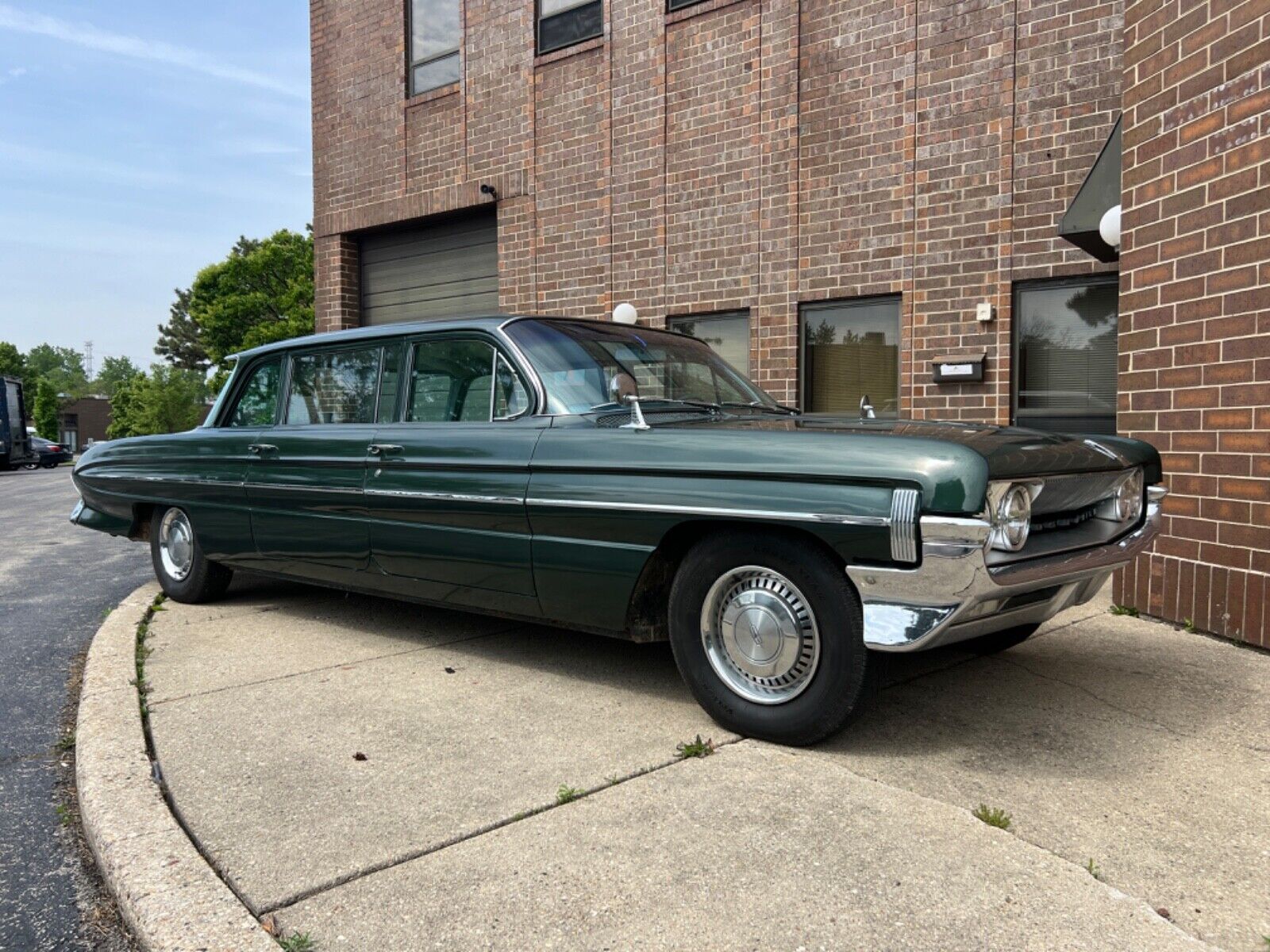 Oldsmobile-Dynamic-88-1961-Limousine-8