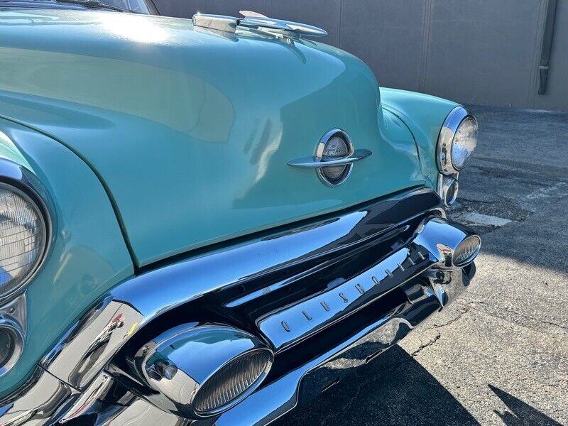 Oldsmobile-Eighty-Eight-1953-Convertible-31