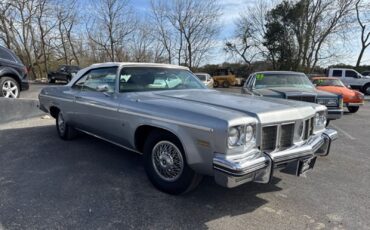 Oldsmobile-Eighty-Eight-1975-Convertible-1