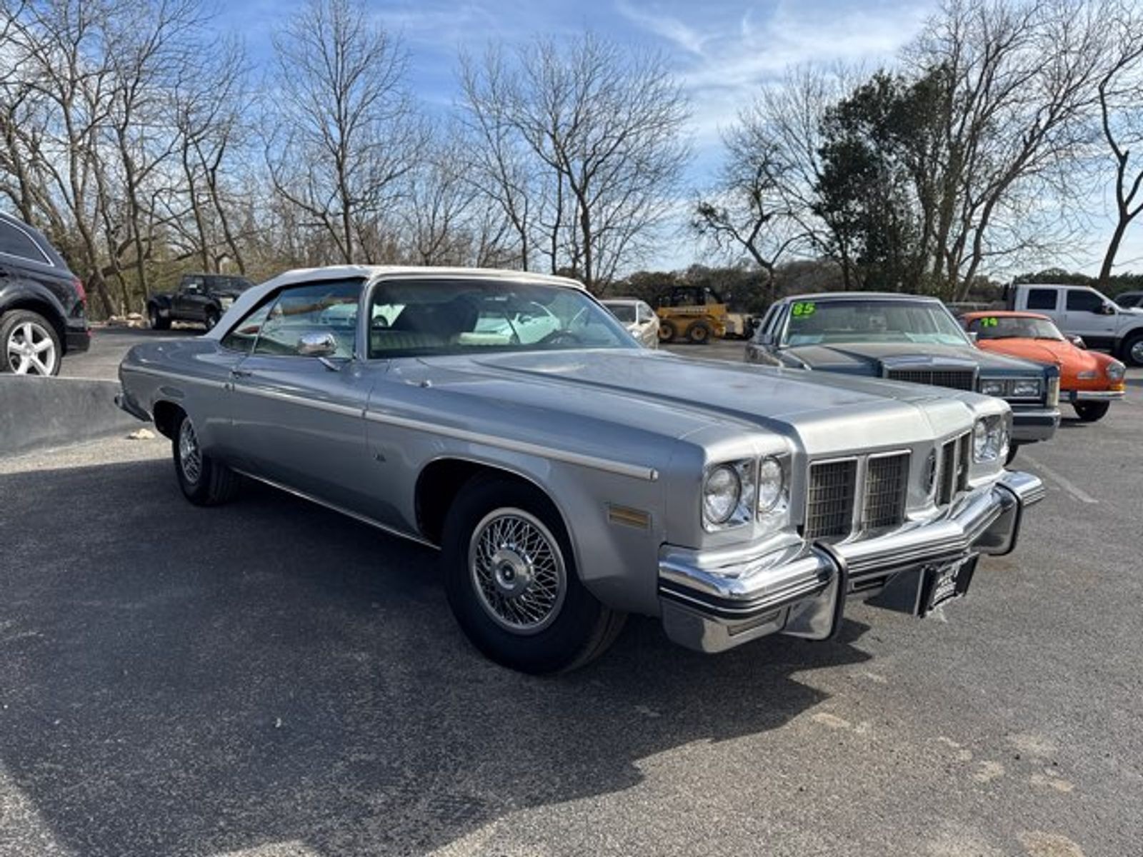 Oldsmobile-Eighty-Eight-1975-Convertible-1