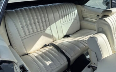 Oldsmobile-Eighty-Eight-1975-Convertible-11