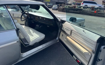 Oldsmobile-Eighty-Eight-1975-Convertible-8