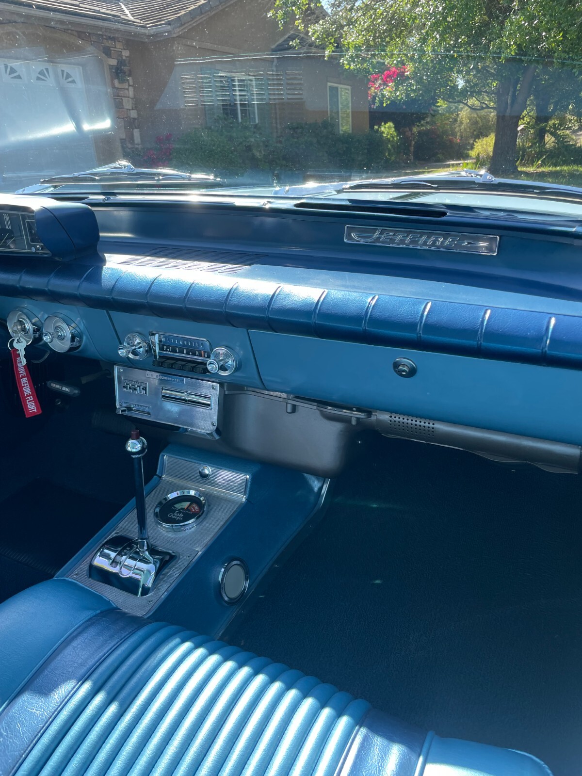 Oldsmobile-Jetfire-1962-Coupe-10