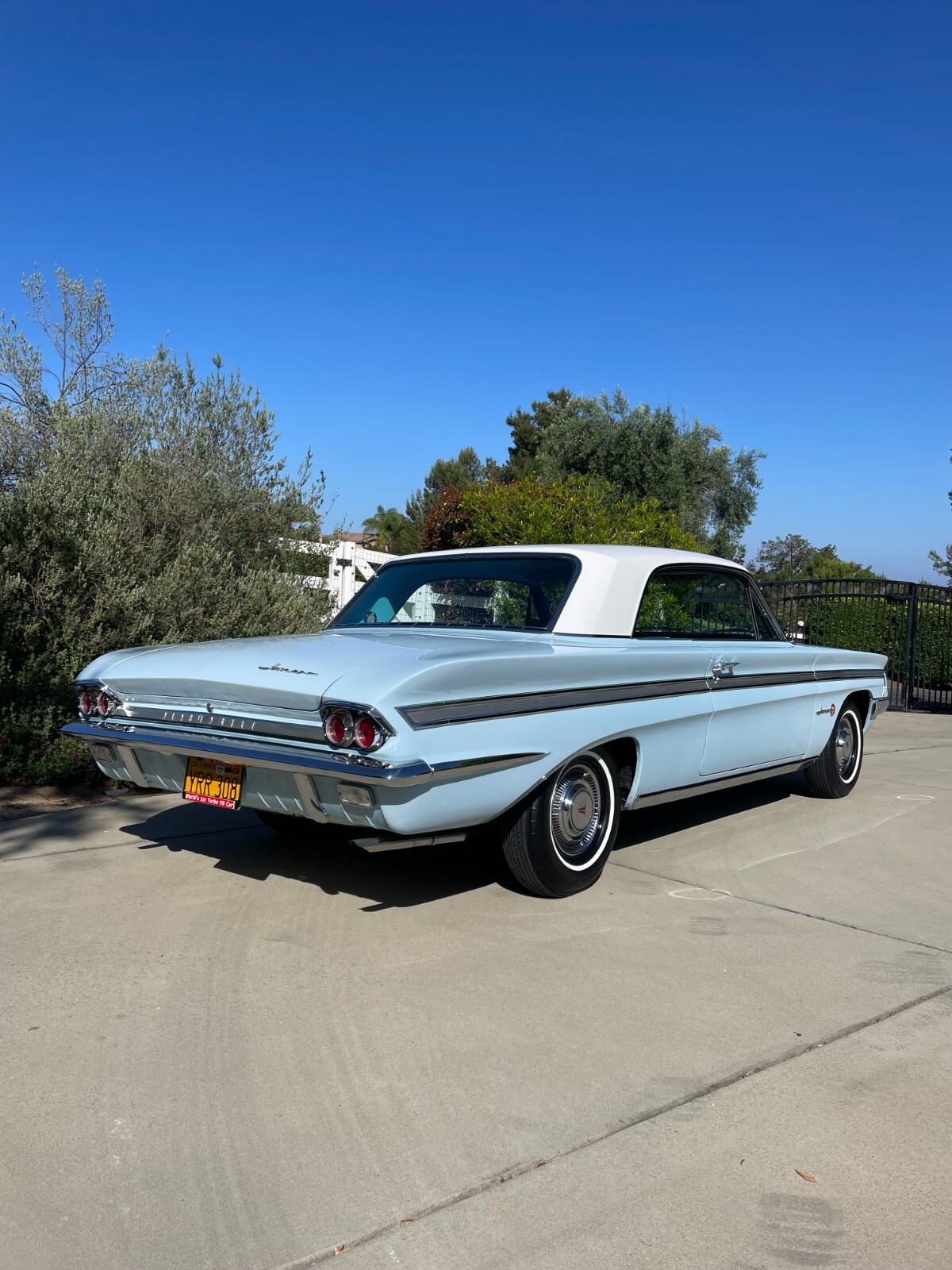 Oldsmobile-Jetfire-1962-Coupe-2