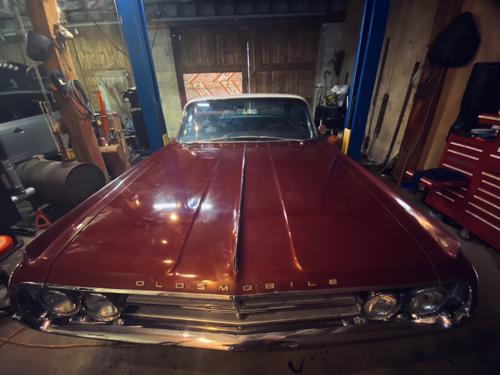 Oldsmobile-Ninety-Eight-1964-9