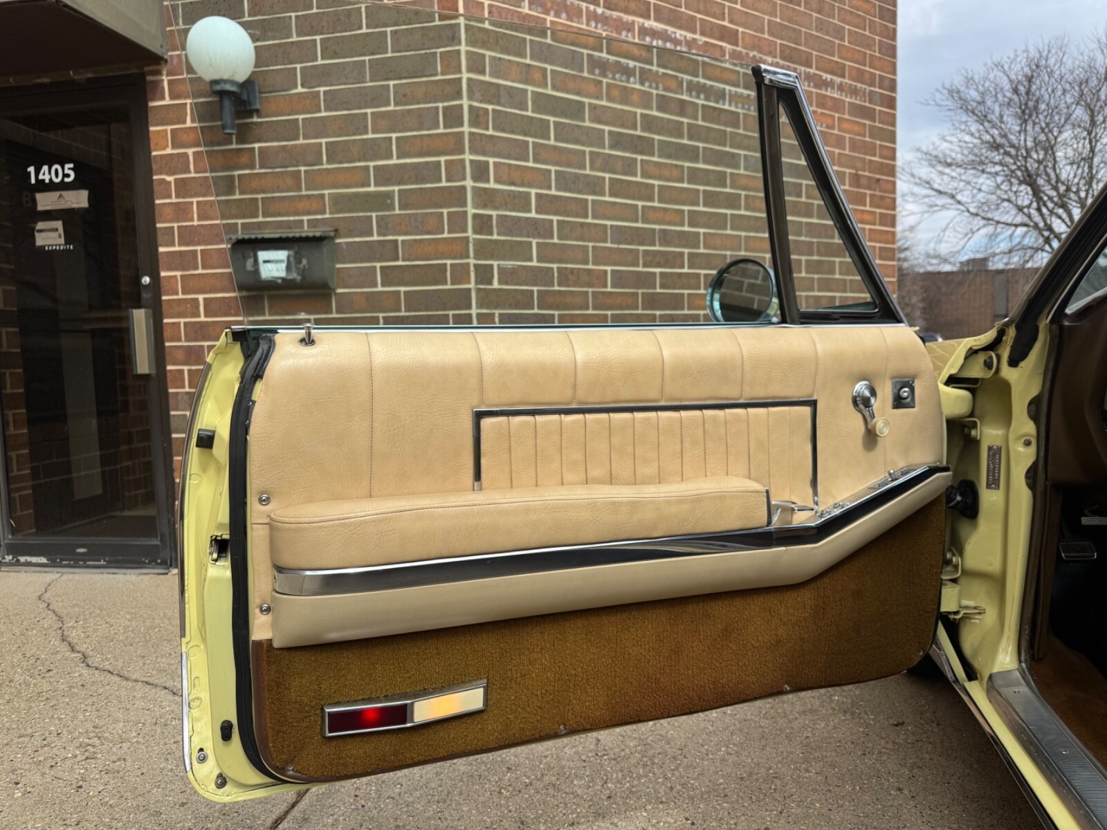 Oldsmobile-Ninety-Eight-1967-Convertible-23