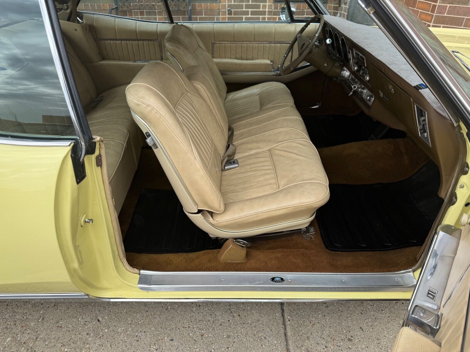 Oldsmobile-Ninety-Eight-1967-Convertible-31