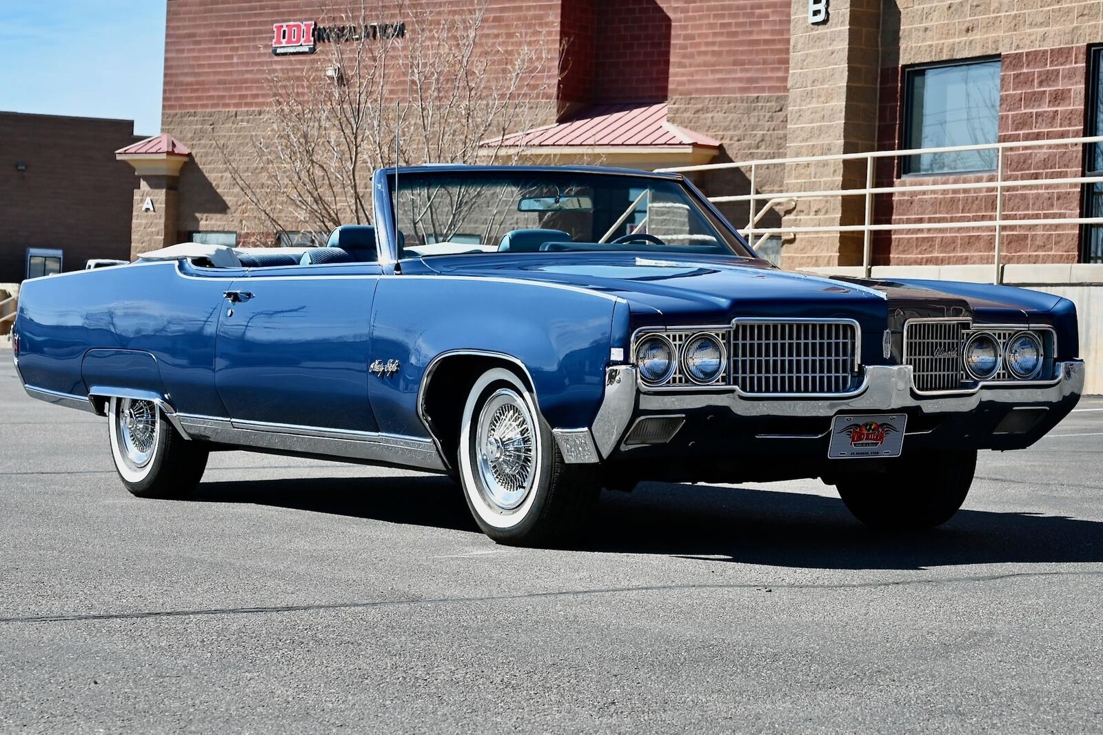 Oldsmobile-Ninety-Eight-1969-1