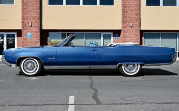 Oldsmobile-Ninety-Eight-1969-10