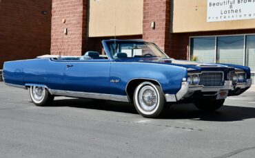 Oldsmobile-Ninety-Eight-1969-27