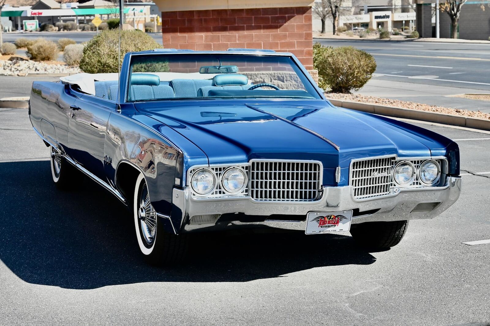 Oldsmobile-Ninety-Eight-1969-29