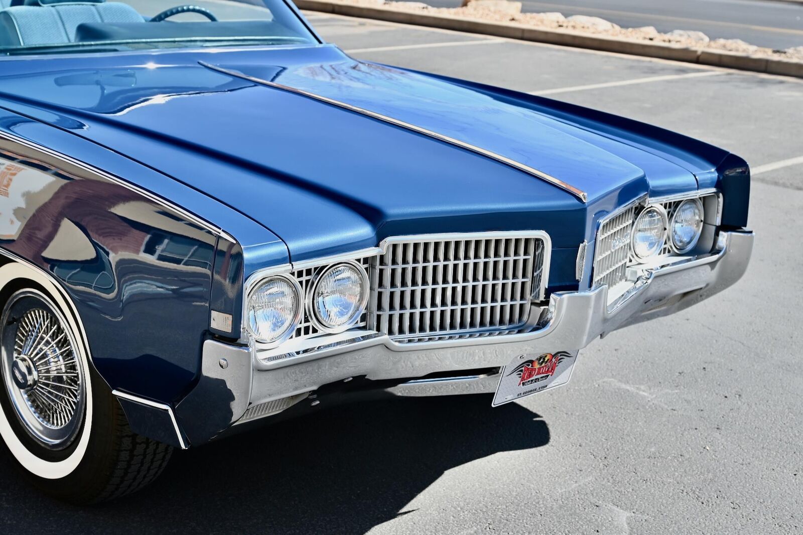 Oldsmobile-Ninety-Eight-1969-30