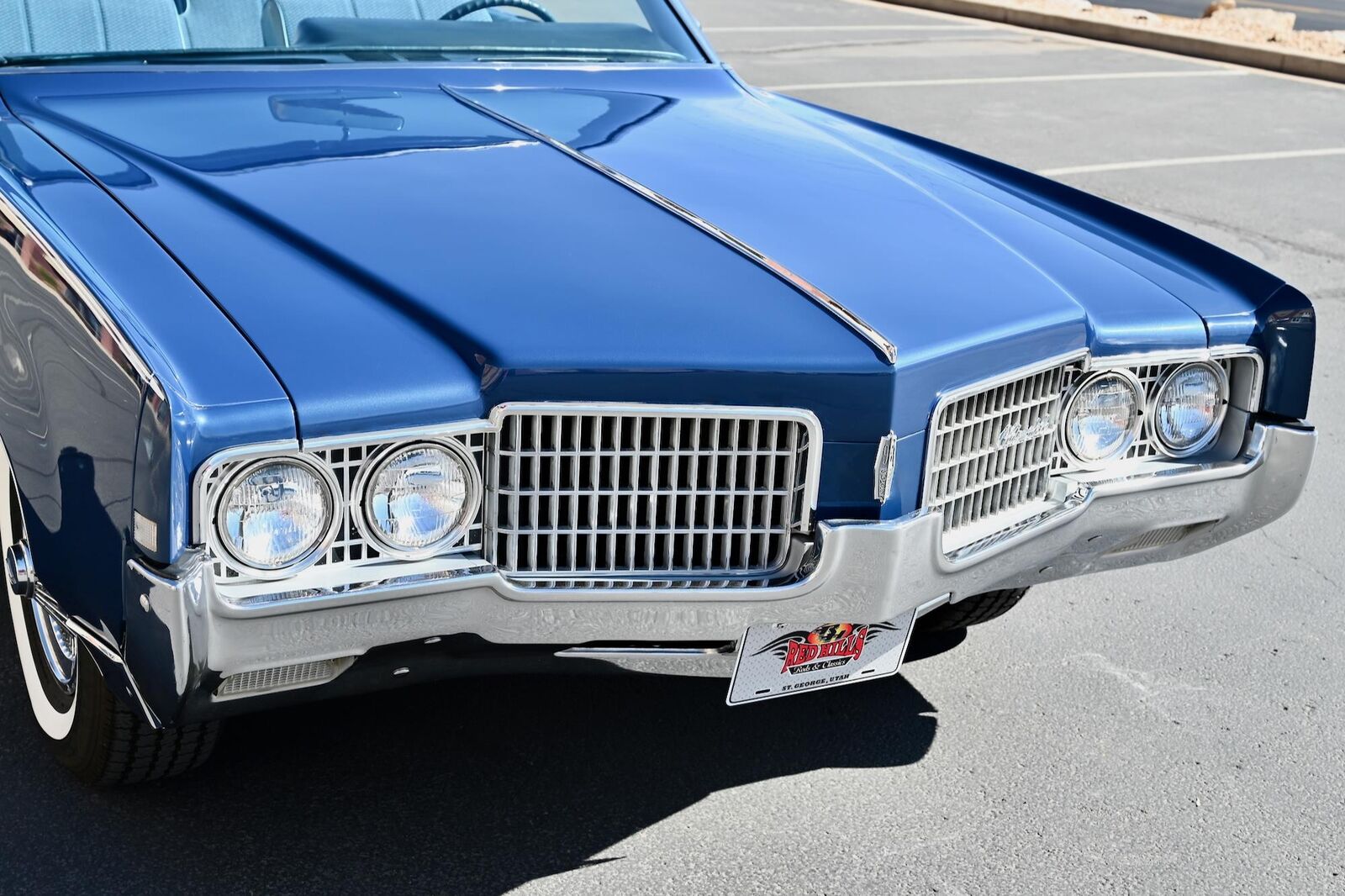 Oldsmobile-Ninety-Eight-1969-31