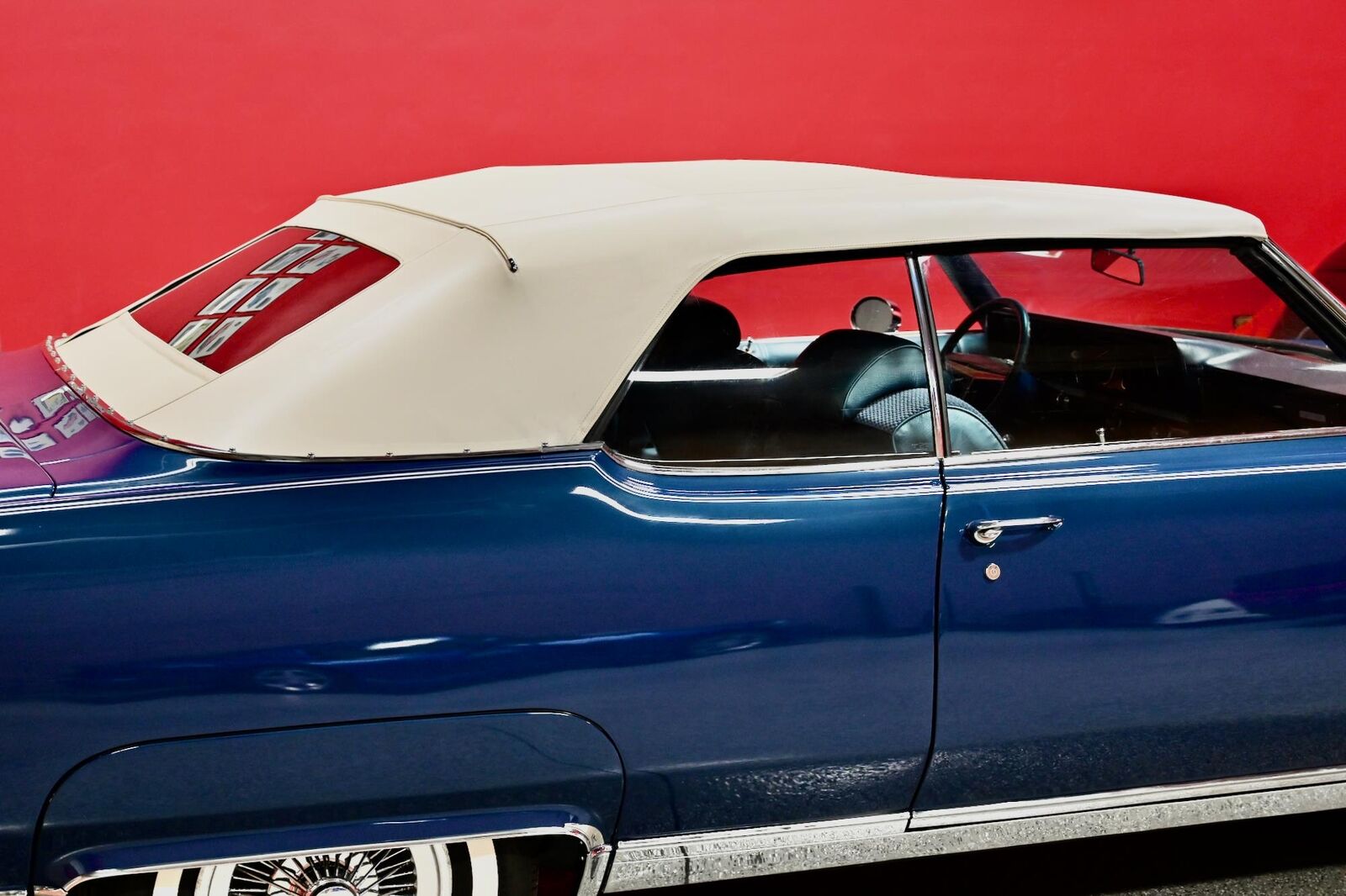 Oldsmobile-Ninety-Eight-1969-39