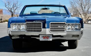 Oldsmobile-Ninety-Eight-1969-4