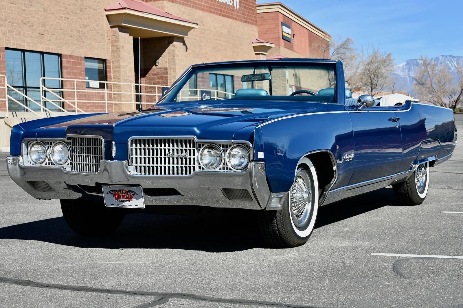 Oldsmobile-Ninety-Eight-1969-6