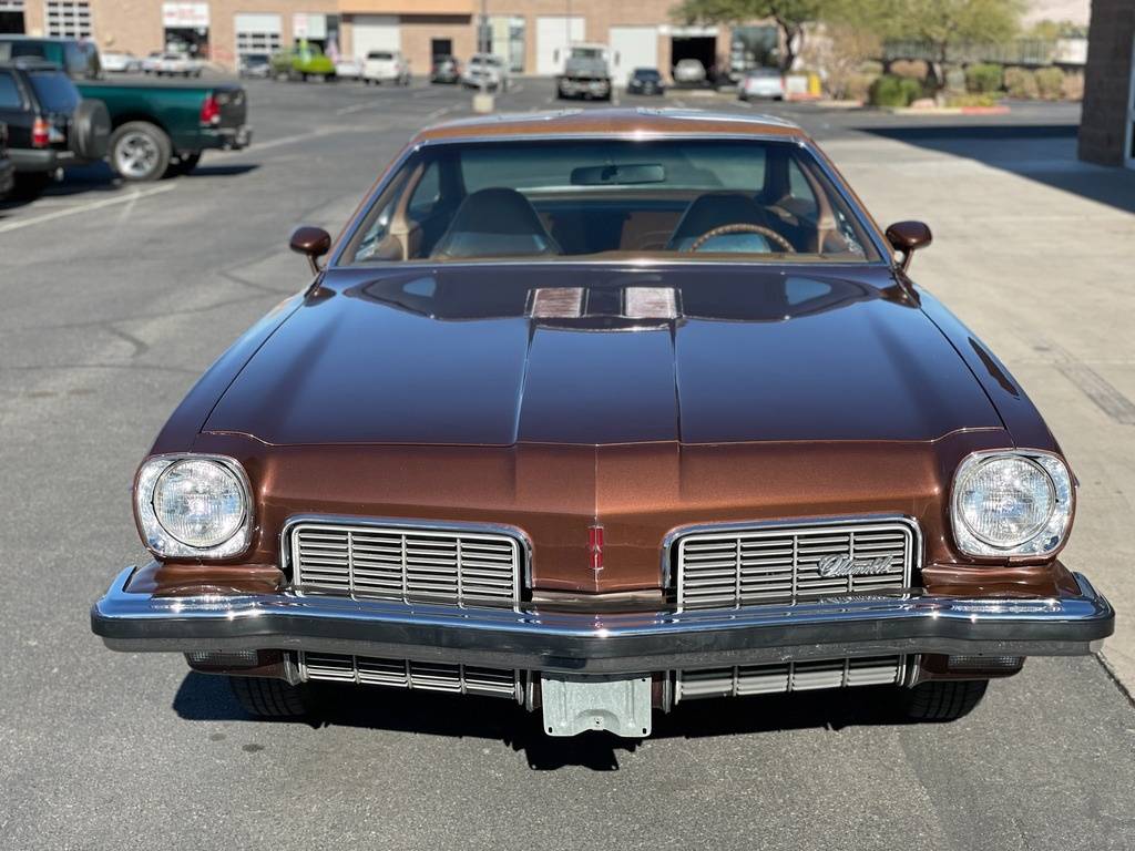 Oldsmobile-Restomod-ls3-1973-brown-2