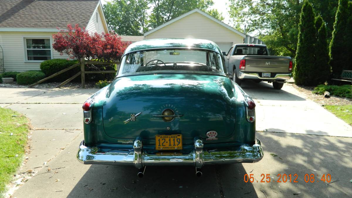 Oldsmobile-Super-88-1952-custom-1