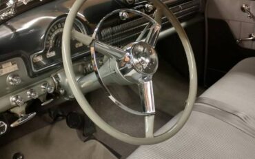 Oldsmobile-Super-88-1952-custom-5
