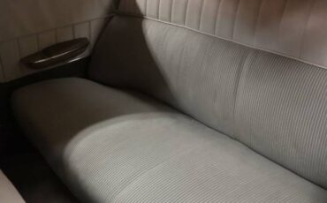 Oldsmobile-Super-88-1952-custom-6