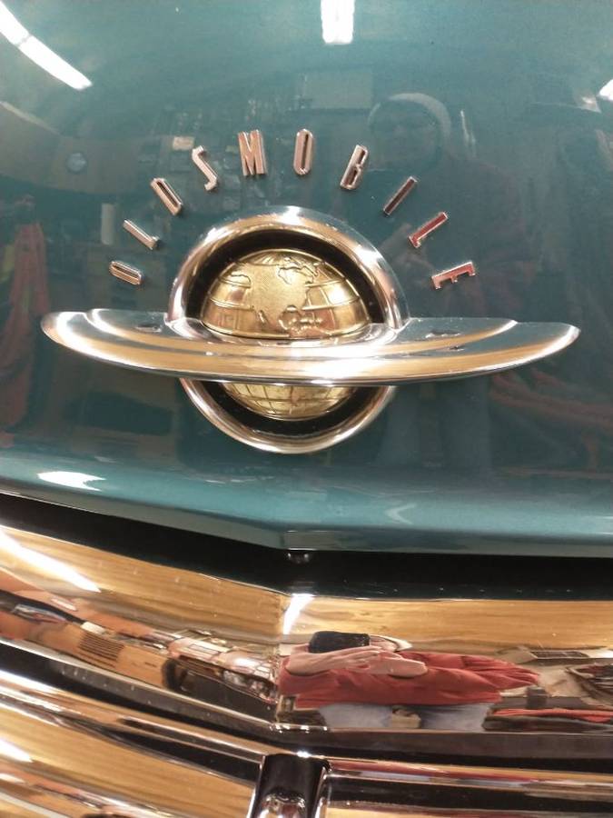 Oldsmobile-Super-88-1952-custom-7