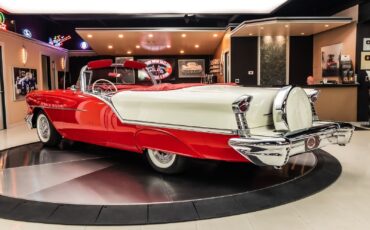 Oldsmobile-Super-88-1957-Convertible-17