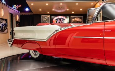 Oldsmobile-Super-88-1957-Convertible-23
