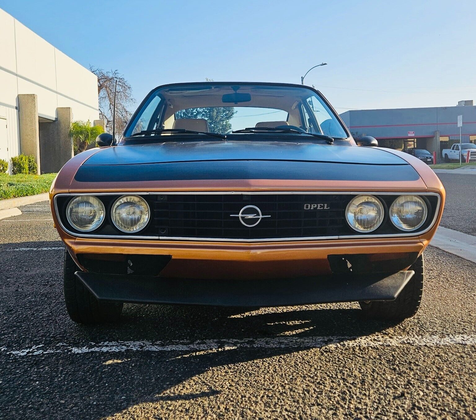 Opel-Manta-1974-Coupe-10
