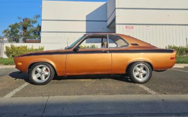 Opel-Manta-1974-Coupe-12