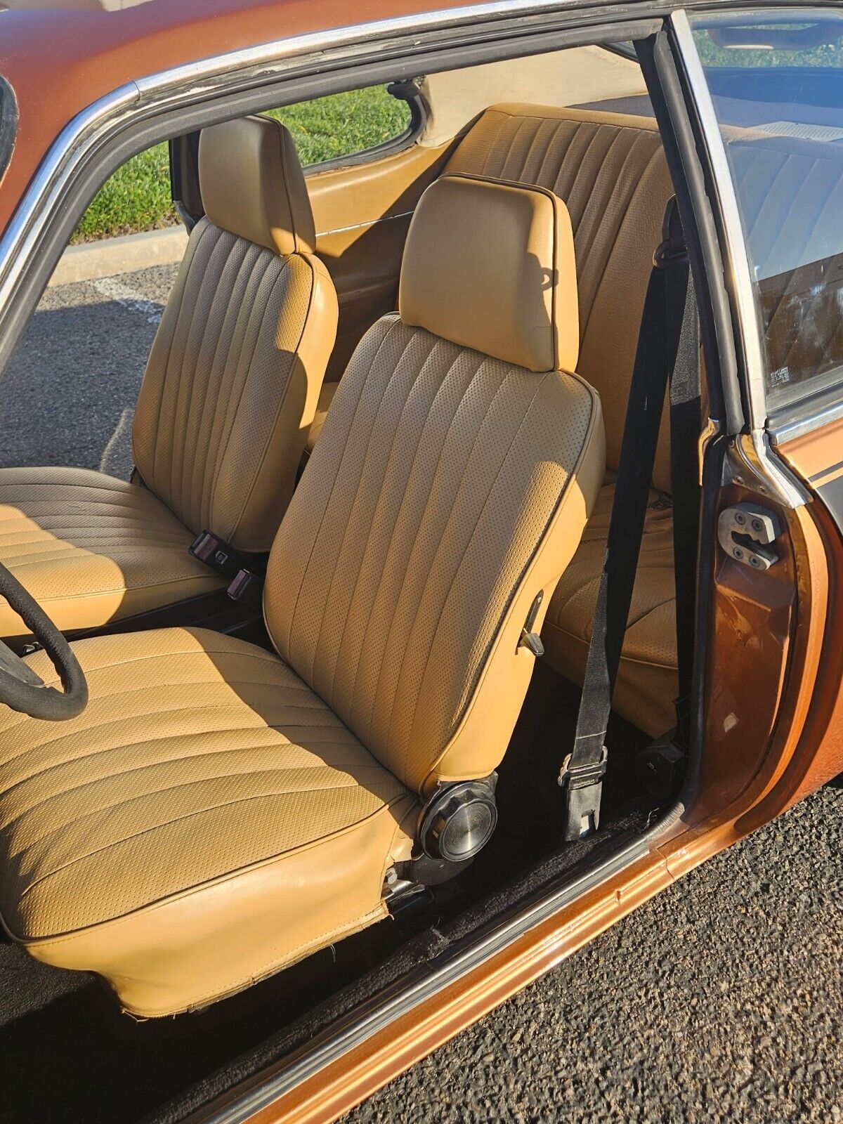Opel-Manta-1974-Coupe-8