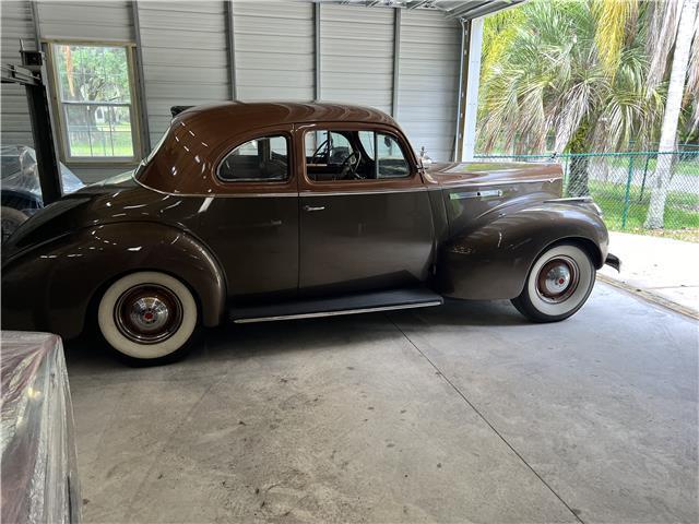 Packard-110-1941-Coupe-12