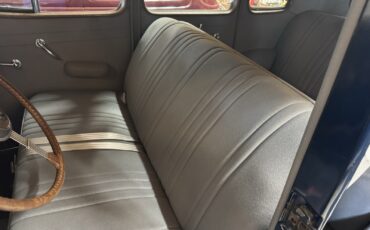 Packard-115-C-Touring-Sedan-1937-Sedan-12