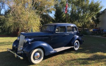 Packard-115-C-Touring-Sedan-1937-Sedan-2