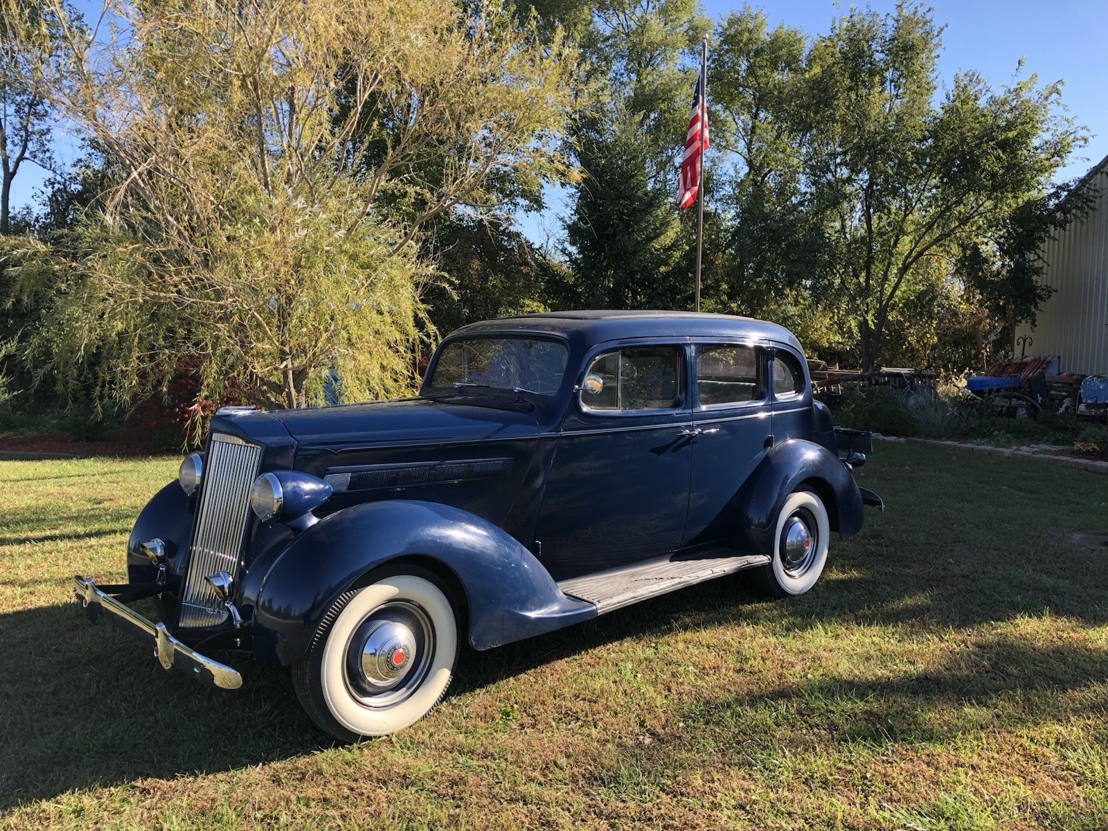 Packard-115-C-Touring-Sedan-1937-Sedan-2