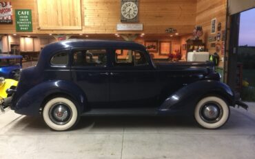Packard-115-C-Touring-Sedan-1937-Sedan-22