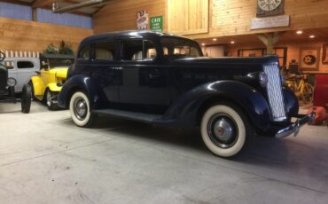 Packard-115-C-Touring-Sedan-1937-Sedan-26
