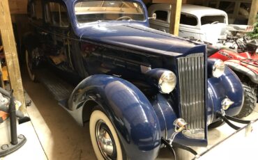 Packard-115-C-Touring-Sedan-1937-Sedan-3