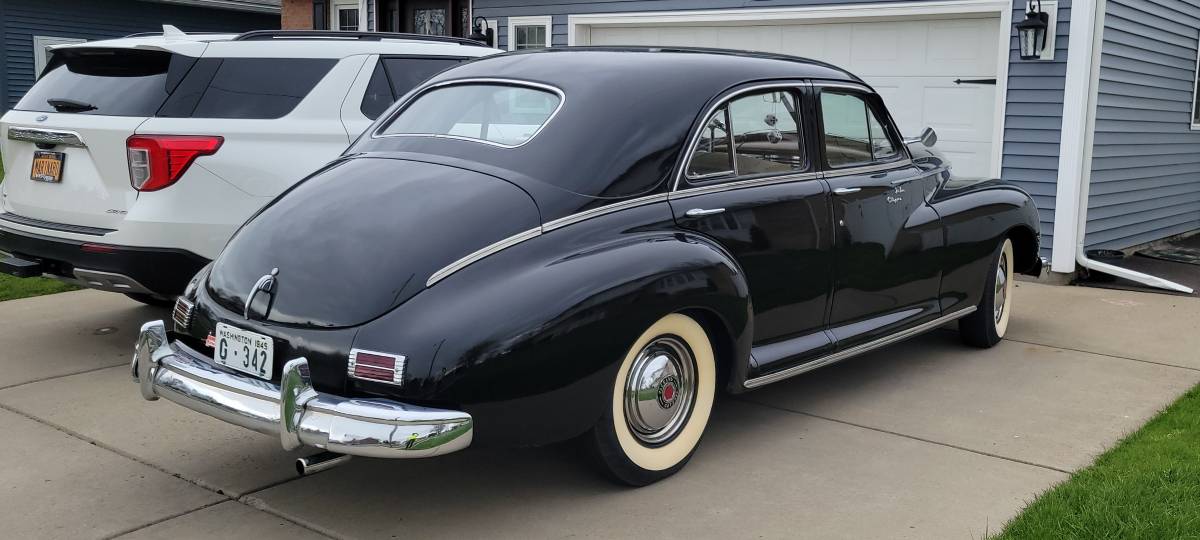 Packard-Clipper-touring-1946-black-10