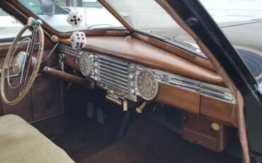 Packard-Clipper-touring-1946-black-3