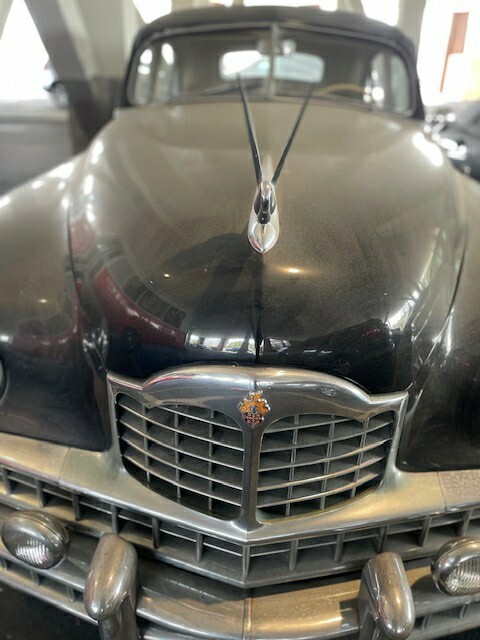 Packard-Custom-Eight-1949-8