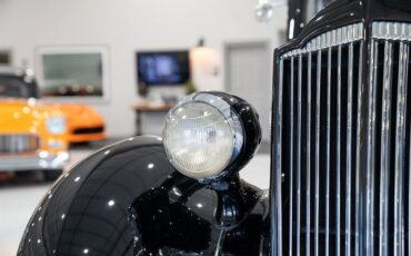 Packard-Model-115-C-1937-Sedan-10