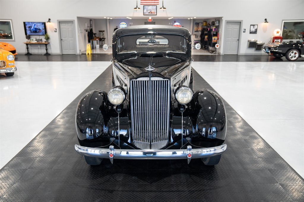 Packard-Model-115-C-1937-Sedan-12