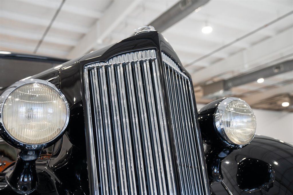 Packard-Model-115-C-1937-Sedan-15