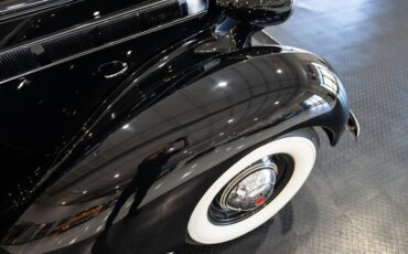 Packard-Model-115-C-1937-Sedan-19