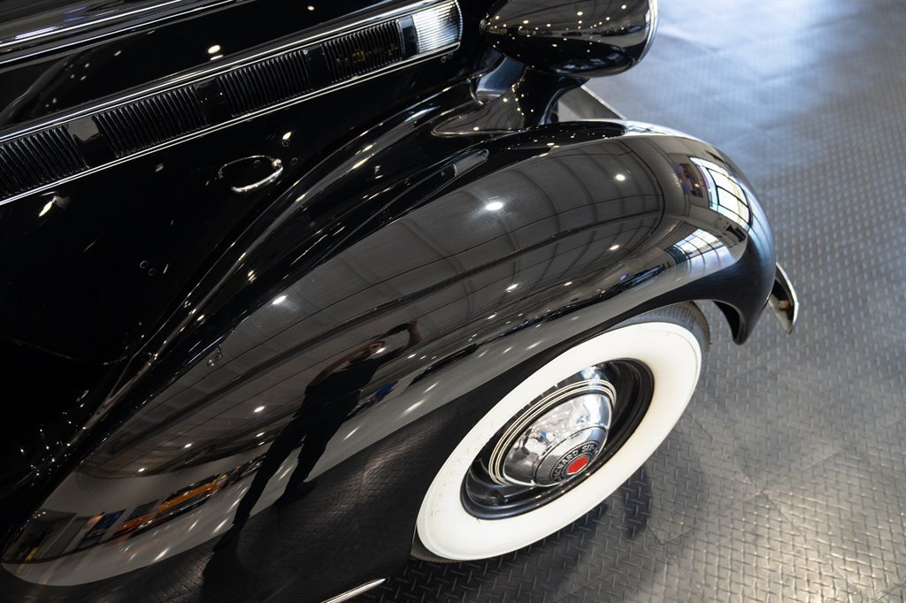 Packard-Model-115-C-1937-Sedan-19