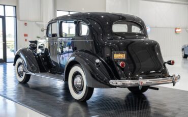 Packard-Model-115-C-1937-Sedan-2