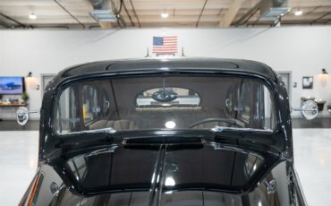Packard-Model-115-C-1937-Sedan-21