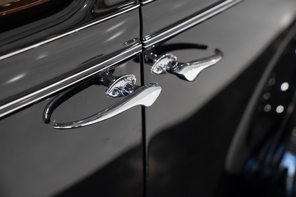 Packard-Model-115-C-1937-Sedan-26