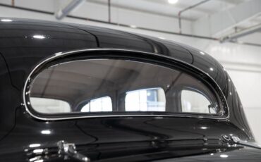 Packard-Model-115-C-1937-Sedan-31